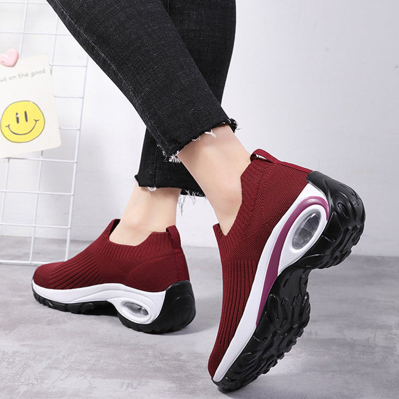  Keep your feet cool and your workouts unstoppable.