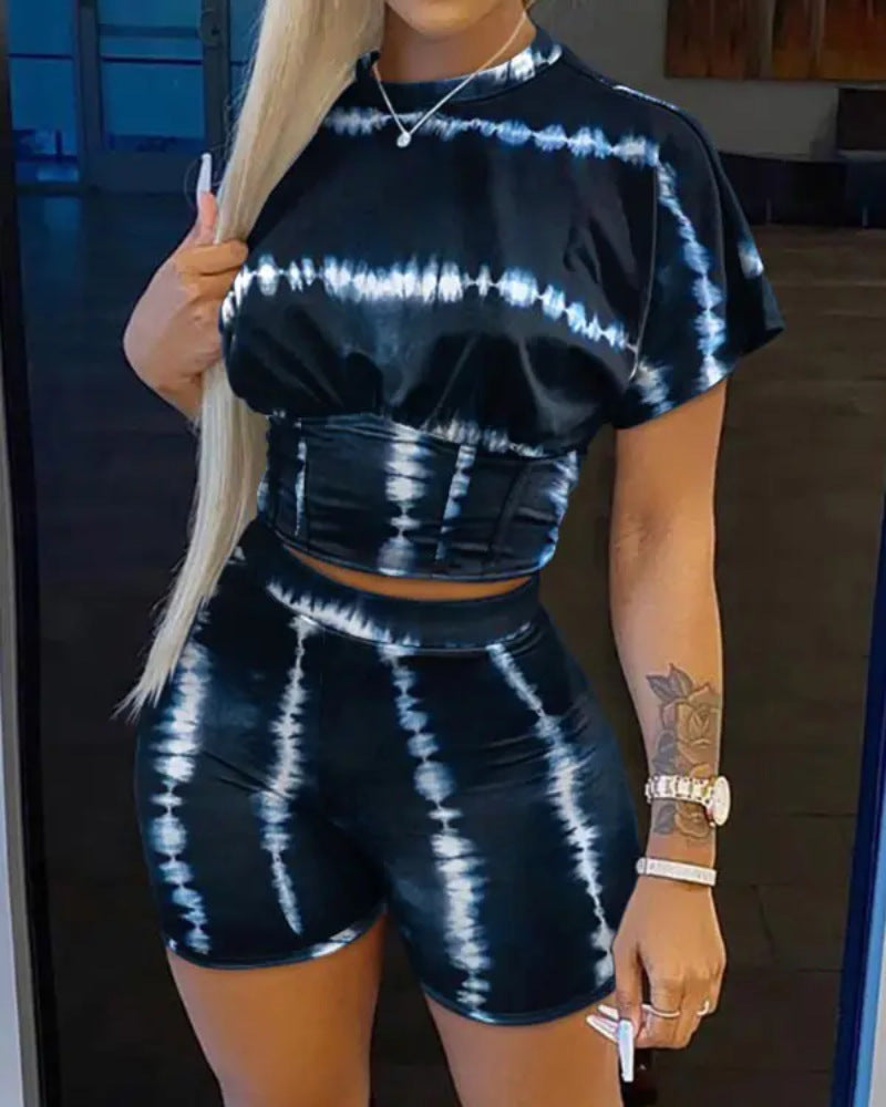 Flawless fit, eye-catching design – this suit is everything!