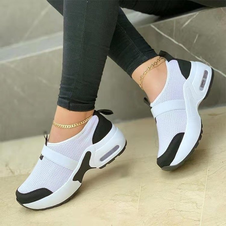 Stylish Women’s Flat Sports Shoes – Fashion meets function in one versatile pair.