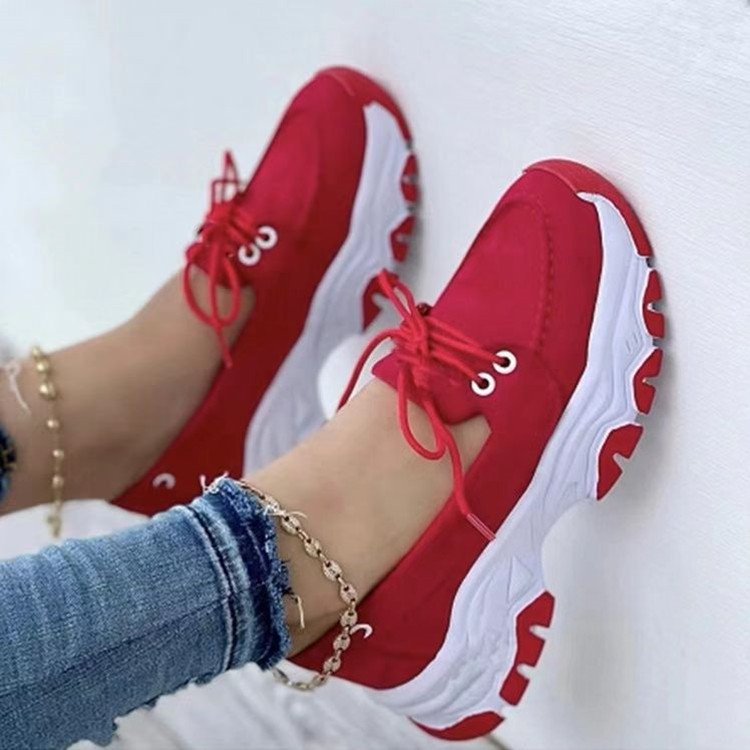Hot Text: “Step into comfort and style—perfect for running, walking, or crushing your daily workouts!”