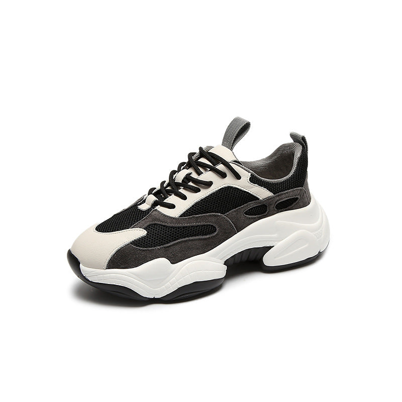 Step up your style game! These platform lace-up sneakers combine comfort and height, giving you a chic look for every casual outing.