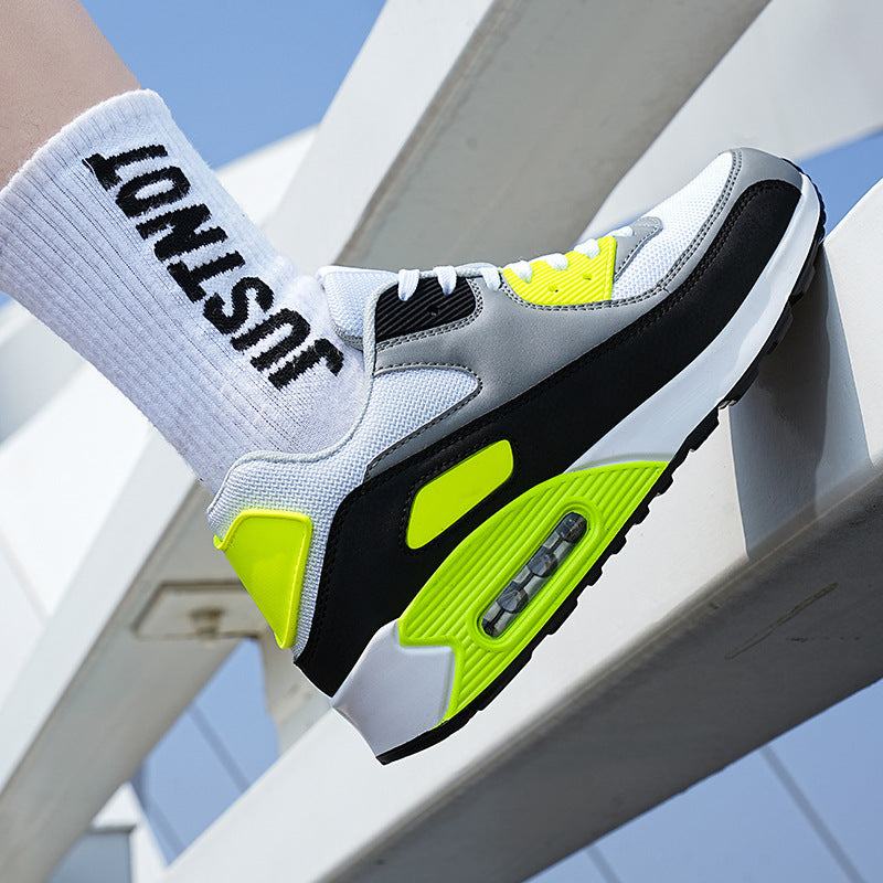 Breathe easy with every step – Ultra-breathable sneakers for ultimate comfort.